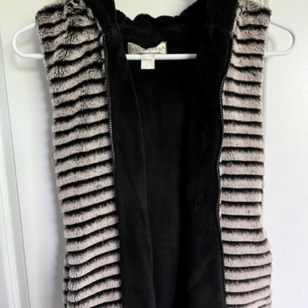 Girls vest